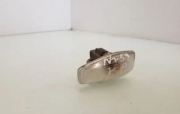 Hyundai Matrix Front fender indicator light