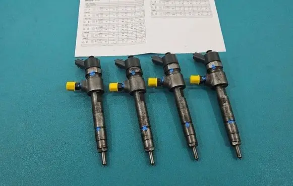 Opel Vectra C Fuel injectors set 0445110276 IMPRK1558376