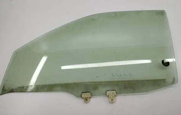 Nissan X-Trail T30 Front door window glass four-door 43R00018