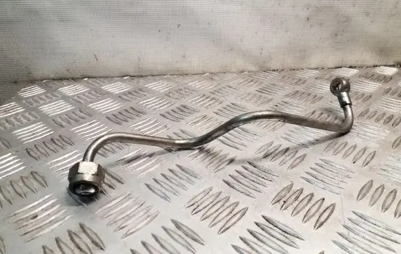Dodge Nitro Turbo turbocharger oiling pipe/hose