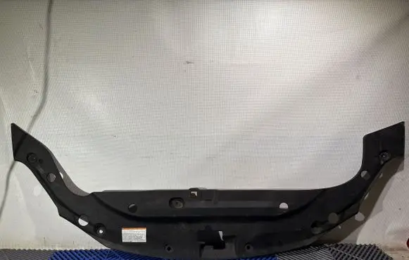 Lexus CT 200H Radiator trim 5328976010