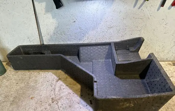 Ford Edge II Glove box in trunk KT4BR11169