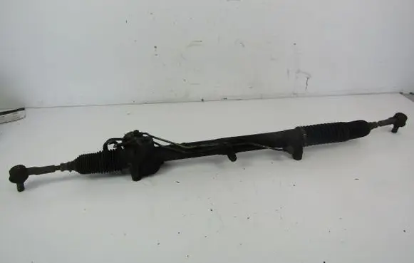 Volkswagen PASSAT B5.5 Steering rack 8D1422105B