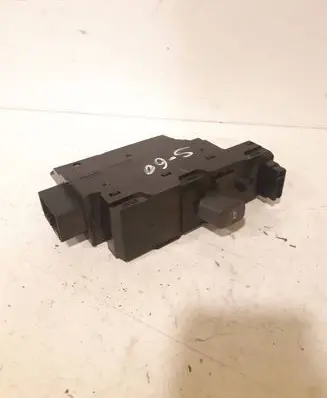 Volvo S60 Electric window control switch 8651328
