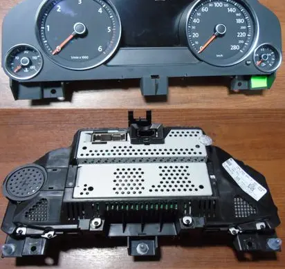 Volkswagen Touareg III Speedometer (instrument cluster) 7P6920882T