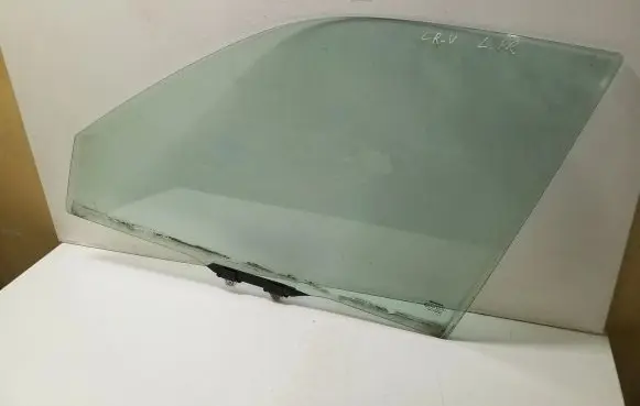 Honda CR-V Front door window glass four-door