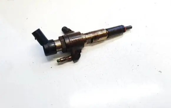 Fuel injector