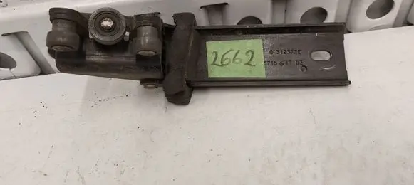 Renault Trafic II (X83) Sliding door middle roller runner 312372E 657154703