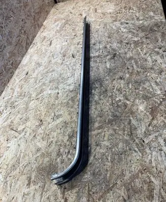Volkswagen Crafter Sliding door middle rail A9067660337