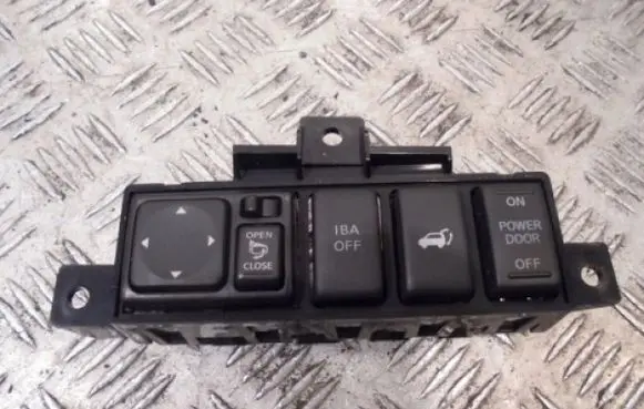 Infiniti Q50 Other switches/knobs/shifts