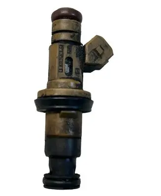 Volvo C70 Fuel injector 9125821