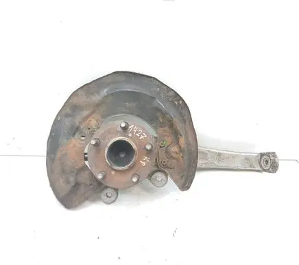 Front wheel hub