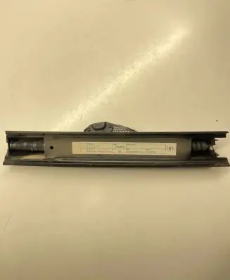 BMW 5 E60 E61 Estate rear side window sun shade/blind 7071111 4240605 00302000060012