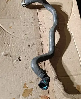 Land Rover Range Rover Sport L494 Engine coolant pipe/hose CPLA8K576CB