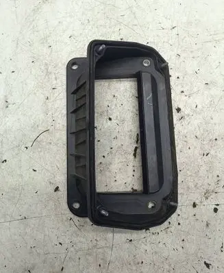 Audi Q7 4M Air intake duct part 4M1815237