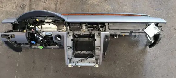 Volkswagen Phaeton Dashboard 