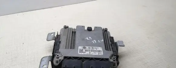 Volkswagen Golf V Engine control unit/module 03G906016R