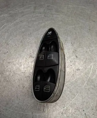 Mercedes-Benz E W211 Electric window control switch A2118219951