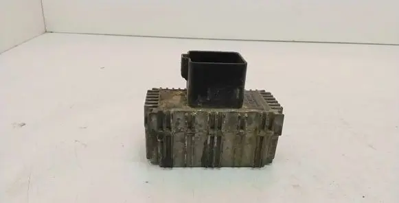Glow plug pre-heat relay