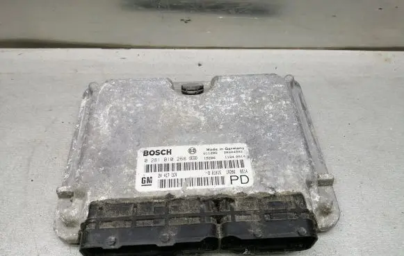Opel Zafira A Engine control unit/module 24417169 0281010268