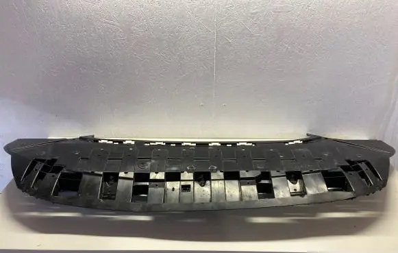 Front bumper skid plate/under tray