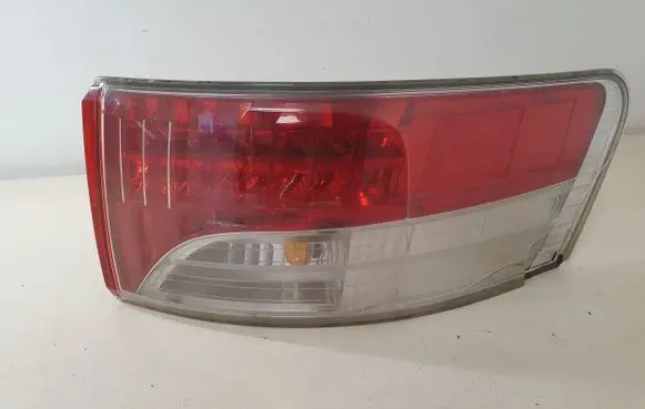 Toyota Avensis T270 Rear/tail lights