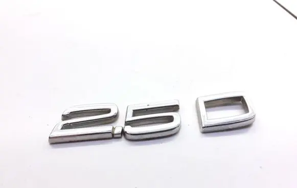 Volvo S80 Manufacturers badge/model letters 