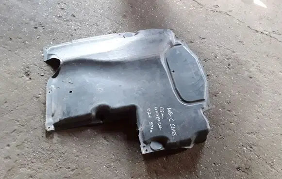 Mercedes-Benz C W203 Other under body part 