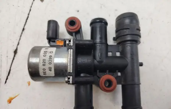 Audi A6 S6 C7 4G Coolant heater control valve 8E0820035B