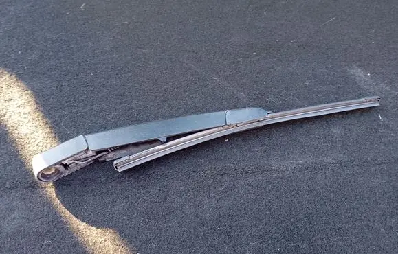 KIA Niro Rear wiper blade arm 