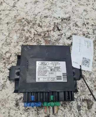 Ford Focus Comfort/convenience module 5WK47230A