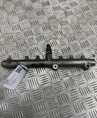 KIA Sorento Fuel main line pipe 0445214061