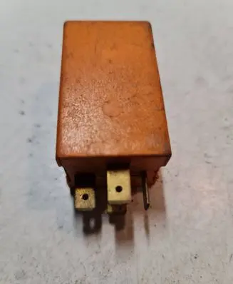 Ford Escort Other relay 68125 876617K542AA