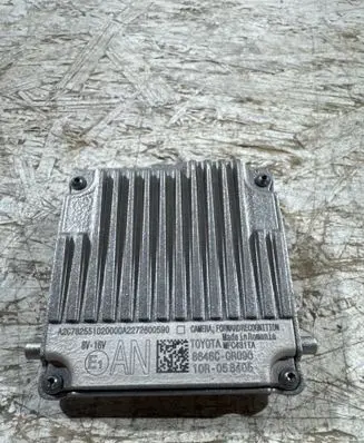 Windshield/windscreen camera