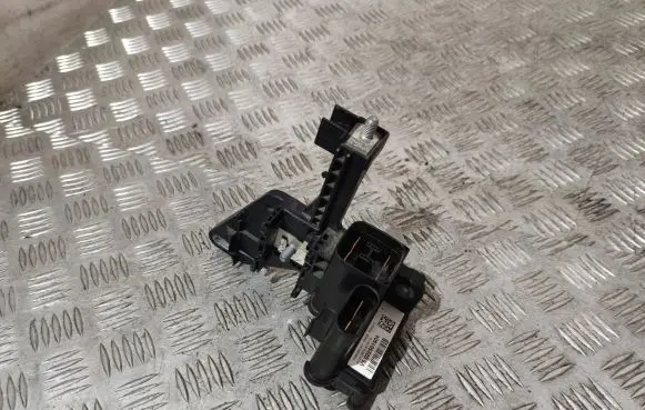 BMW 3 F30 F35 F31 Current control relay 922501504 9225015