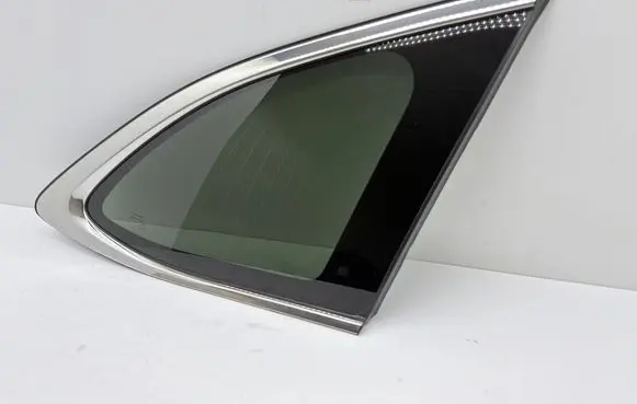 Subaru Outback (BT) Rear side window