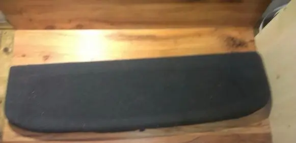 Parcel shelf