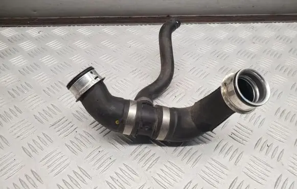 Mercedes-Benz SL R231 Engine coolant pipe/hose A2315014382