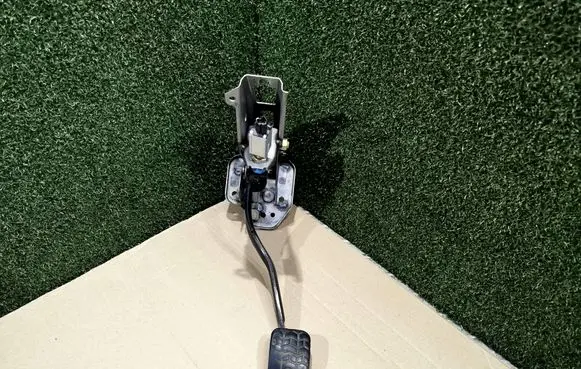Mazda MX-5 NB Miata Clutch pedal BNA07