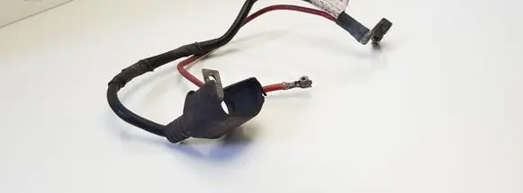 Volkswagen PASSAT B6 Positive cable (battery) 1K0971228L