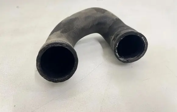 BMW 5 E60 E61 Engine coolant pipe/hose 7521049060