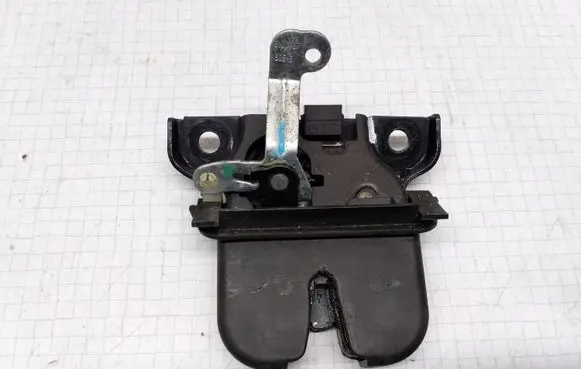 Audi A3 S3 8L Tailgate/trunk/boot lock/catch/latch