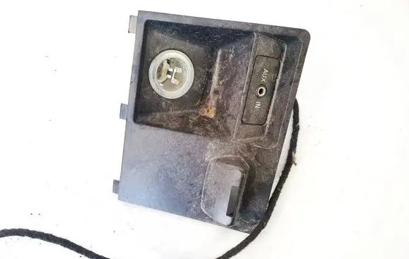 BMW X5 E70 USB socket connector 61316986791 0118981-02