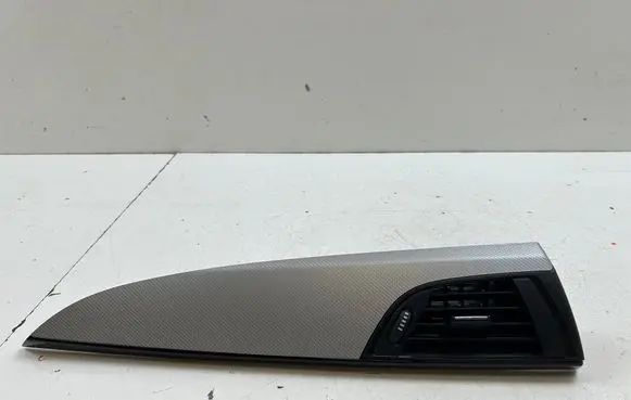 BMW 1 F20 F21 Dashboard side air vent grill/cover trim 9205356