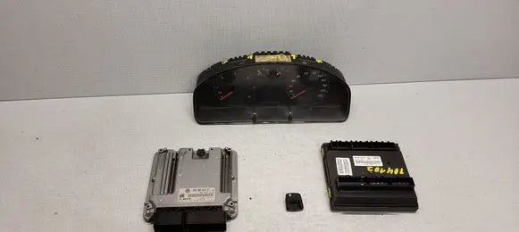 Volkswagen Transporter - Caravelle T5 Engine ECU kit and lock set 070906016EC 0281014893 7H0937049AE