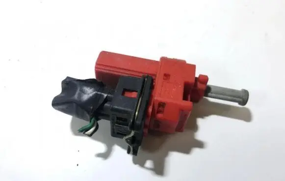 Ford Mondeo Mk III Brake pedal sensor switch 94bb7c534ac 94bb-7c534-ac
