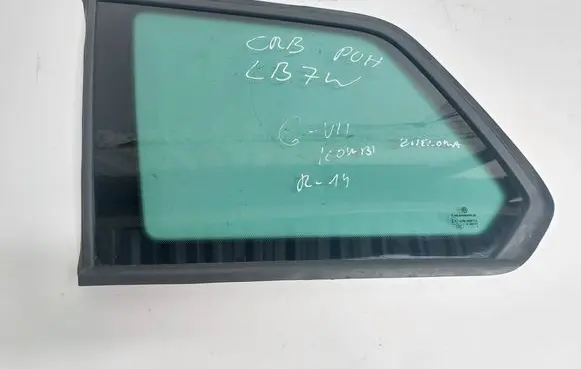 Volkswagen Golf VII Rear side window