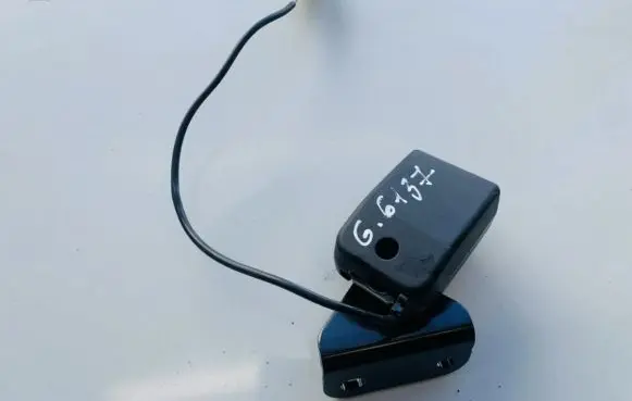 Peugeot RCZ Middle seatbelt buckle (rear) 1053284f3