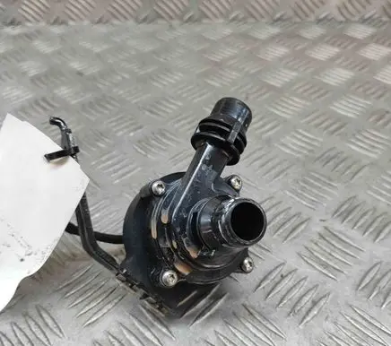 Land Rover Range Rover Sport L461 Electric auxiliary coolant/water pump M8E28501AB