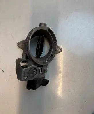 BMW 5 E39 Throttle body valve 213312